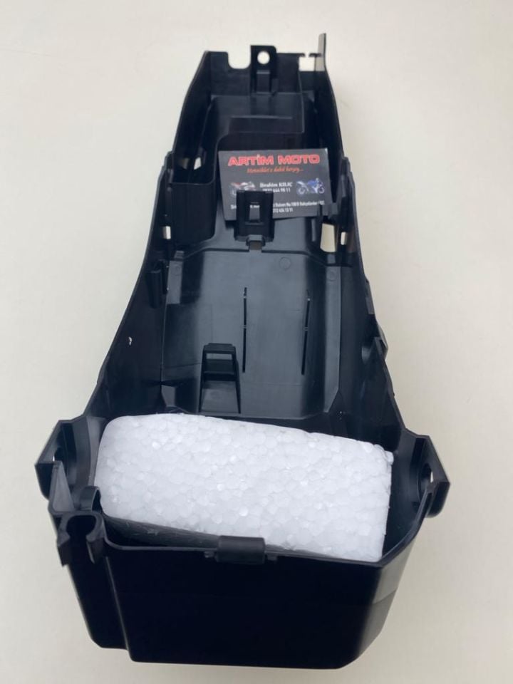 Yamaha Mt-07 2014-17 Orijinal Akü Kutusu Panzot 1WS8212B00