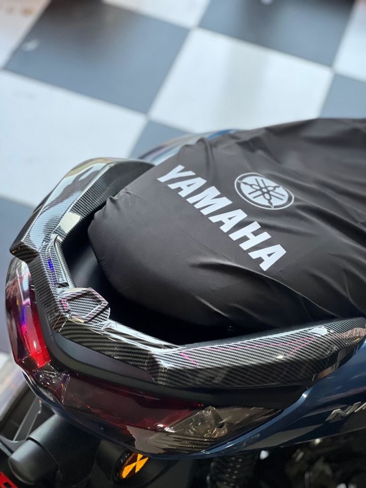 Nmax 125-155 2021-24 Artçı Tutamak Karbon Kapak