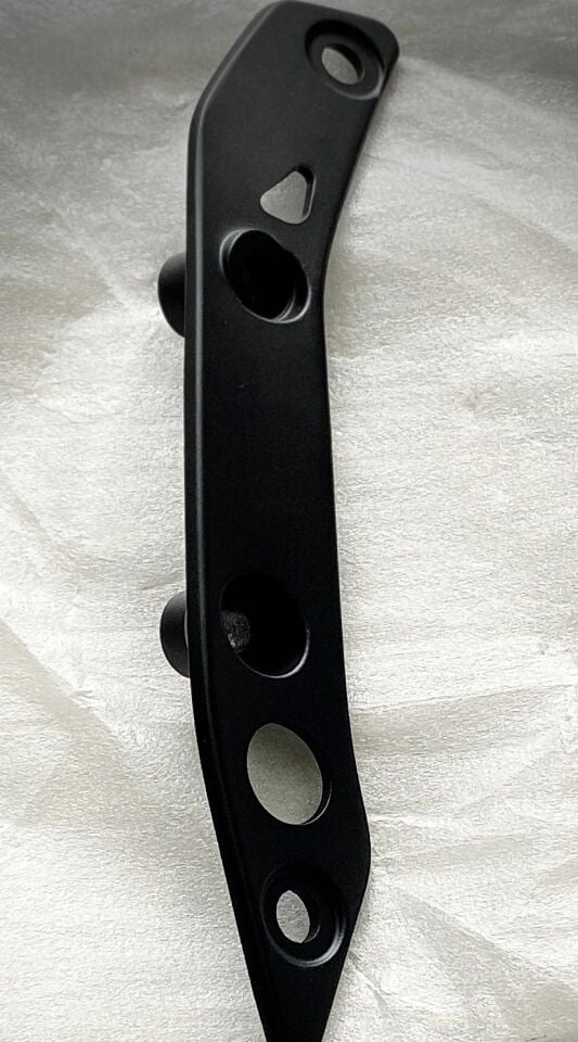 Xmax 2018-23 Orjinal Ön Cam Sağ Alt Tutucu B74F833200