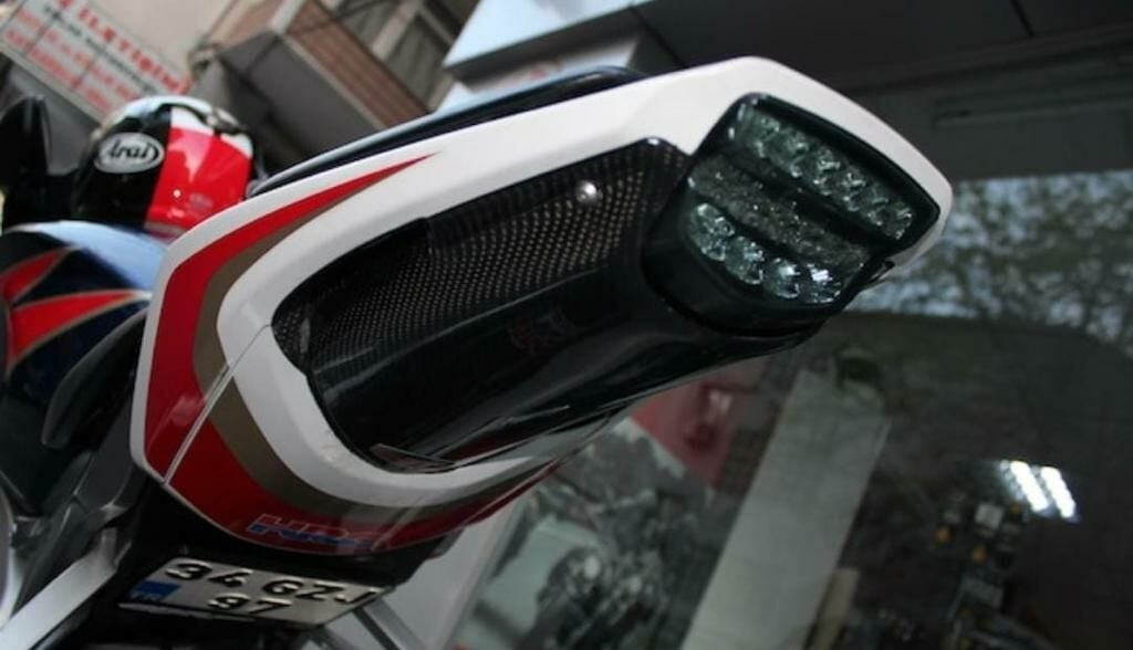 Honda Cbr 1000RR 2008-16 Arka Ledli Füme Stop