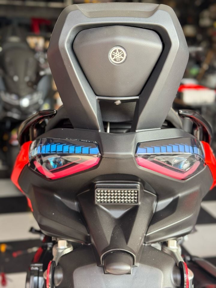 Xmax 250-300 Rgb  2024-25 Modifiye Ledli Stop