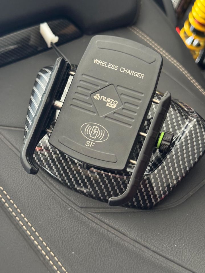 Nmax 125-155 2021-24 Sf Plus Karbon Wireless Şarjlı  Telefon Tutucu