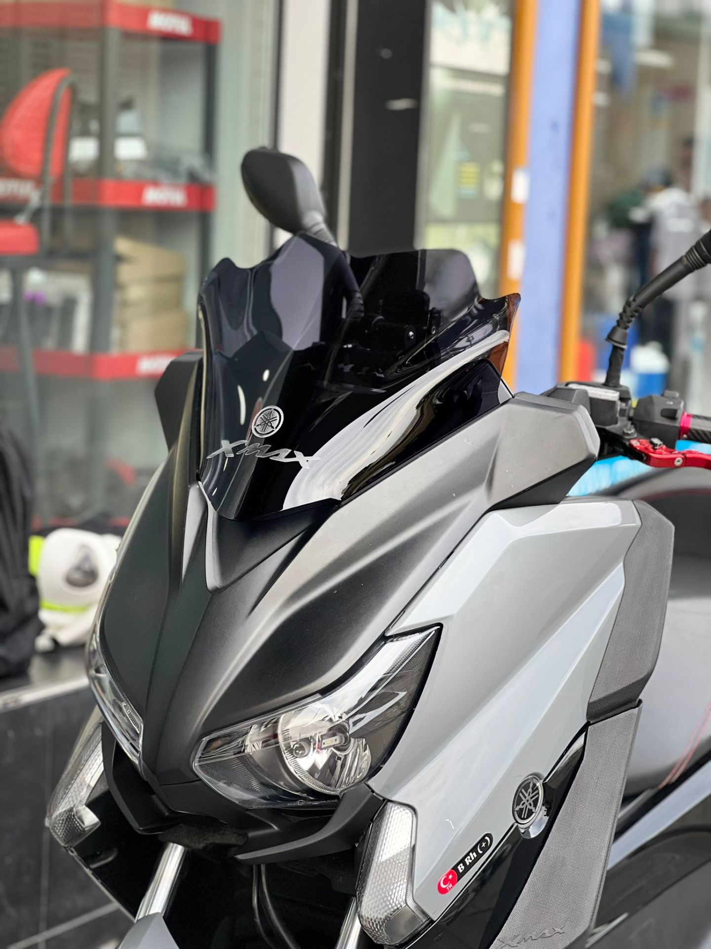 Xmax 250-400 2014-17 Kısa Spor Ön Cam