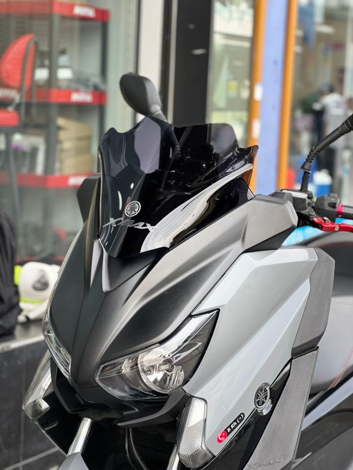 Xmax 250-400 14-17 Kısa Spor Ön Cam