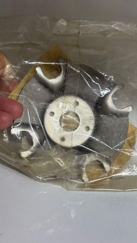 Majesty 250 Ön Yıldız Ağırlık Tutucu 4HC1762300