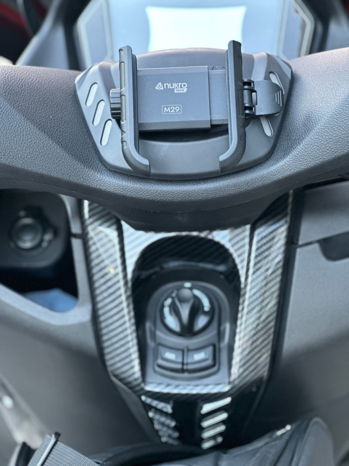 Nmax 2021-24 Kapaklı Telefon Tutucu M29