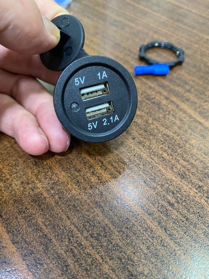 Çift Çıkışlı Usb Çakmaklık