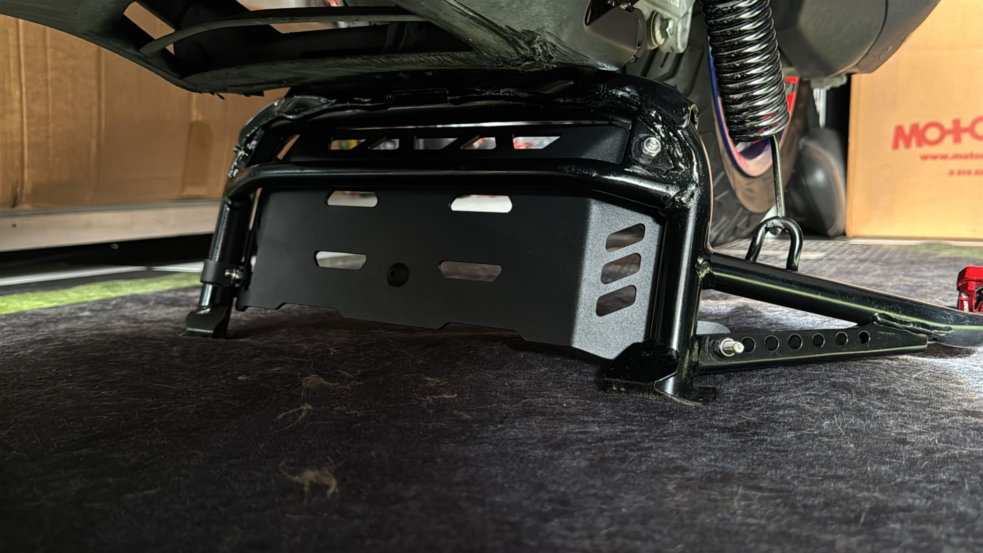 Xmax Tech-Max 250-300 2024-25 Orta Sehpa Karter Koruma Demiri