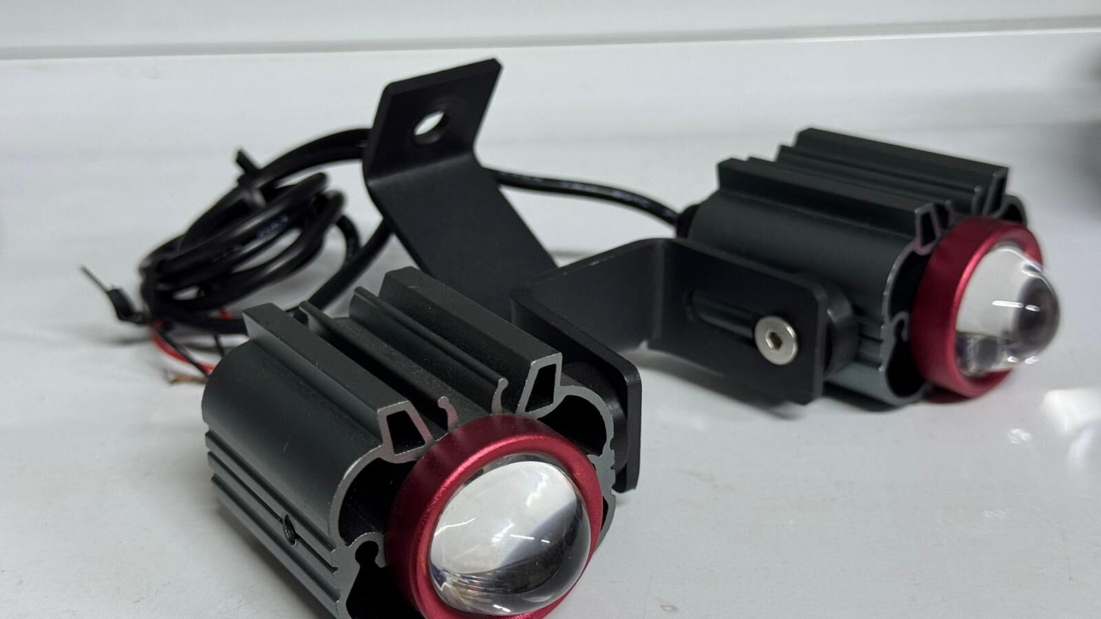 Xmax Tech-Max 250-300 2024-26 Sis Farı Bağlantı Aparatı