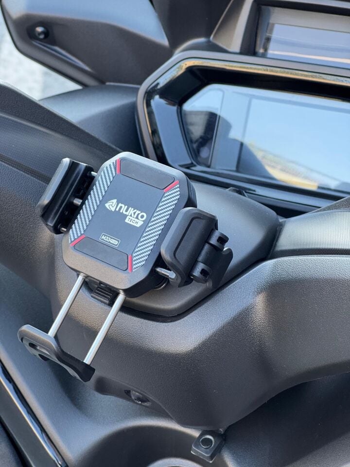 Xmax Tech-Max 250-300 2018-24 Şarjlı Telefon Tutucu Plus