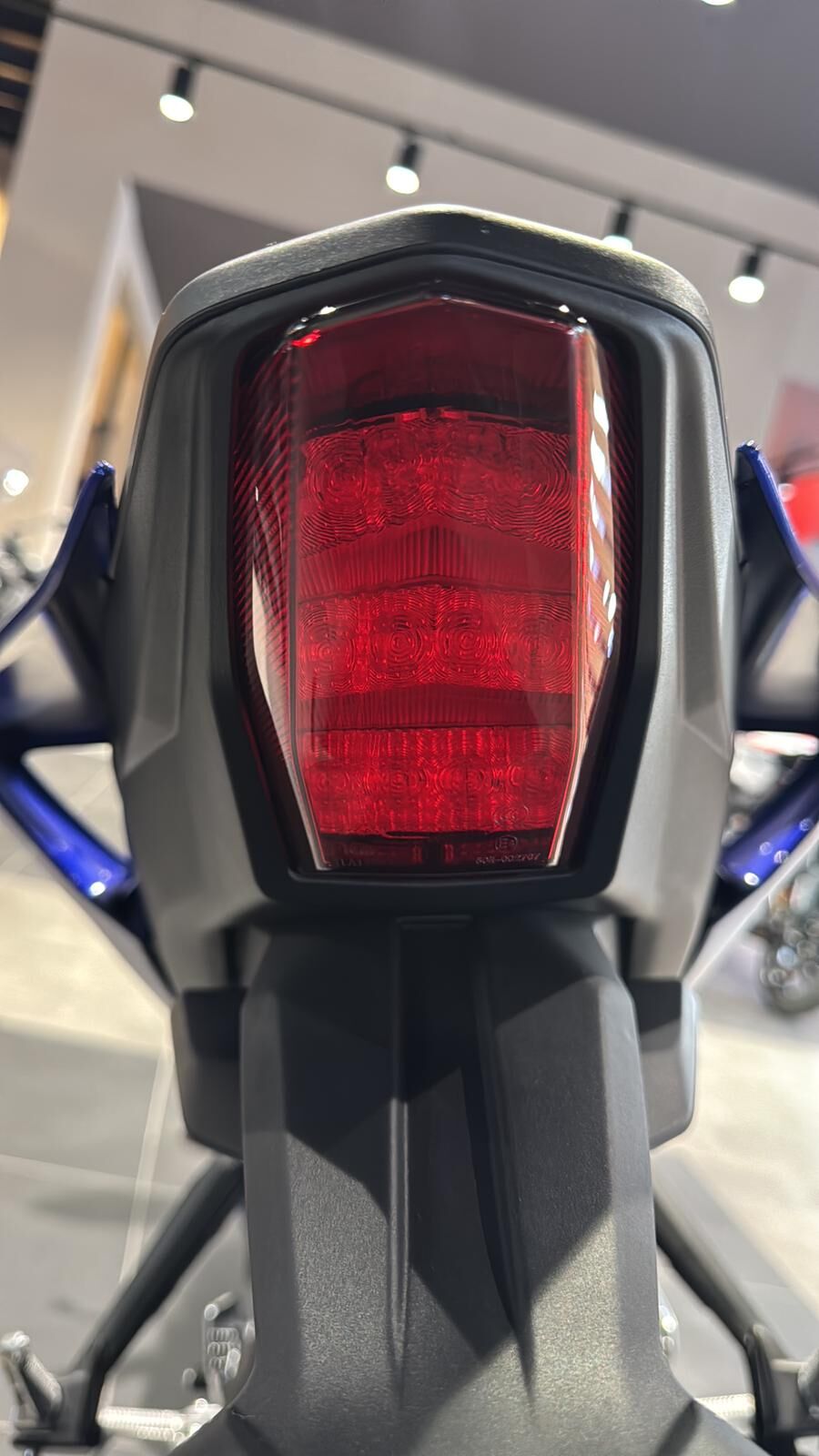 Yzf R25 2025 Orijinal Stop BK7H47101100