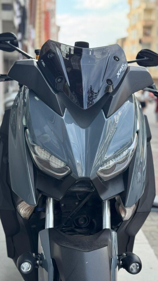 Xmax 250-300 2018-23  Orijinal Model Kısa Spor Ön Cam