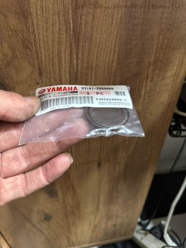 Orijinal Xmax 250 2014-17 Yağ Keçesi 931012880000