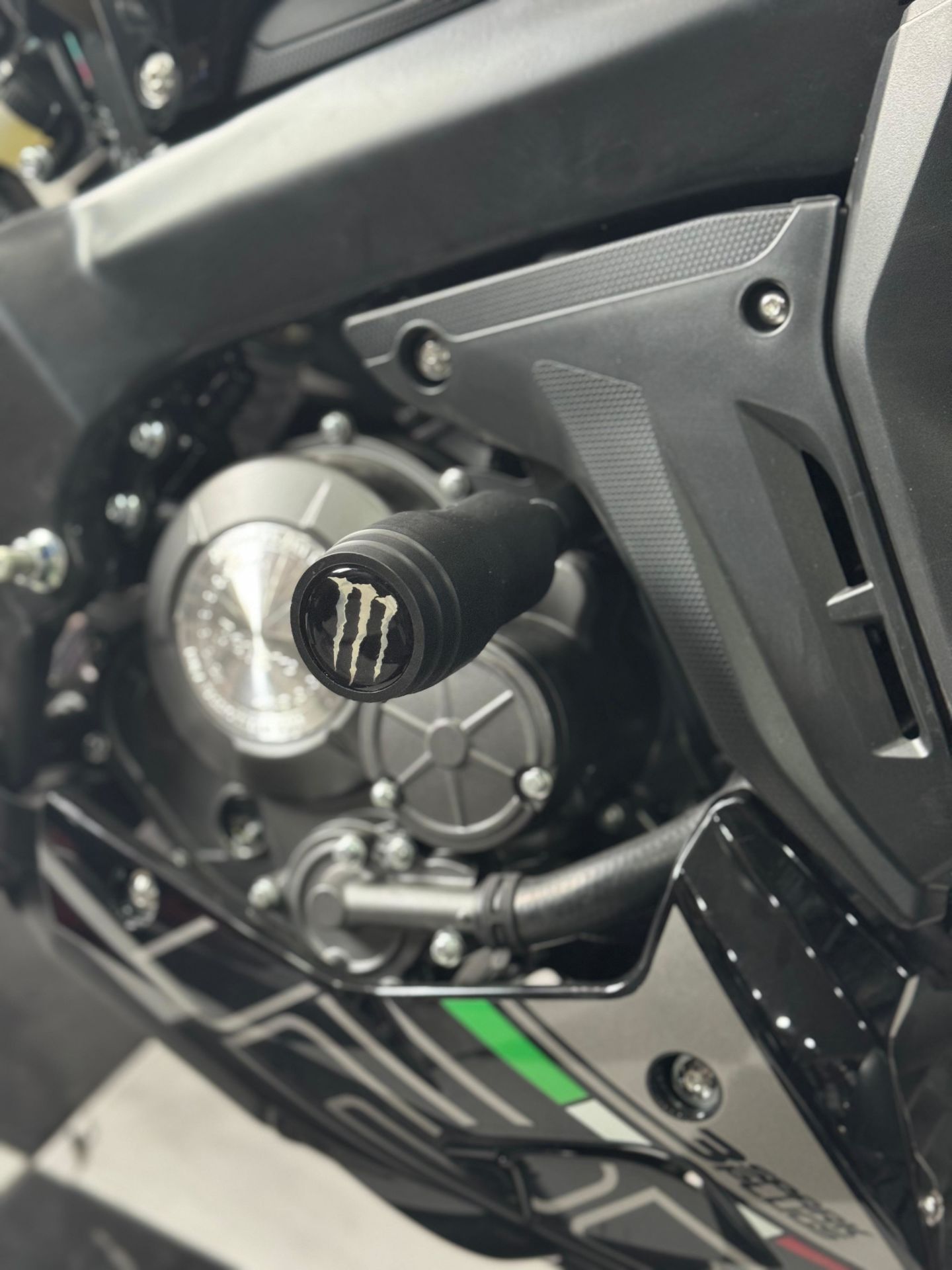 Benelli Bn 125S Koruma Takozu