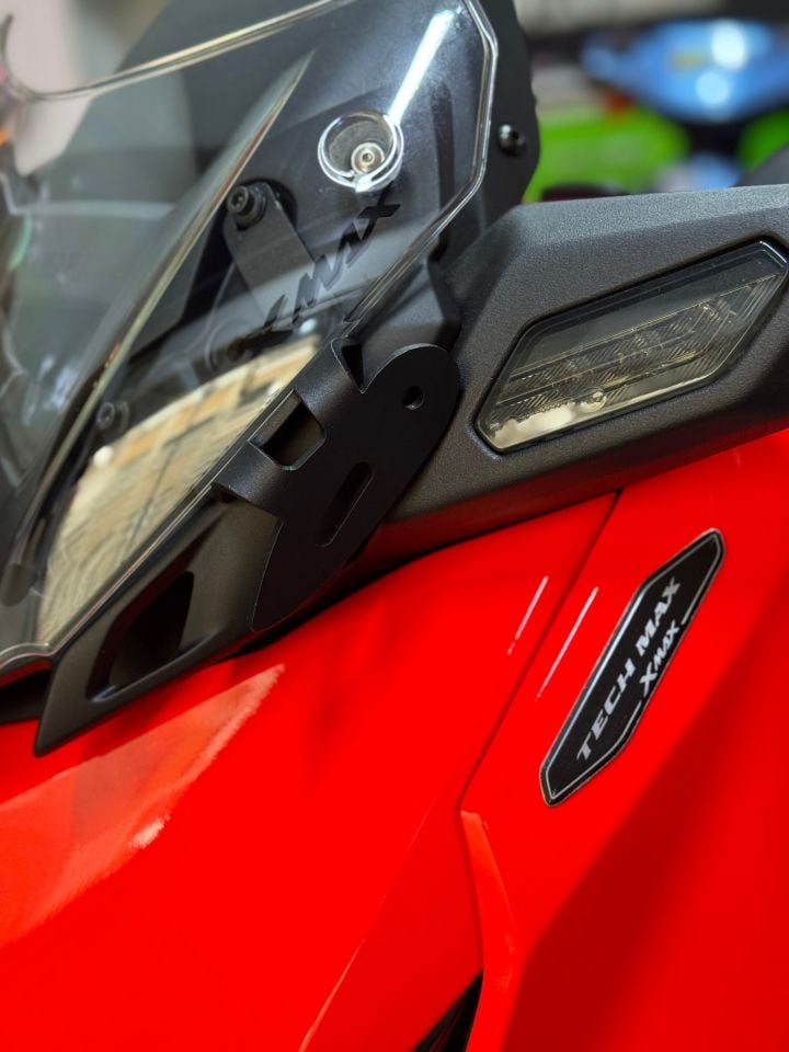 Xmax 250-2024 2. Model R25 Karbon Kat.Standart Ayna Seti