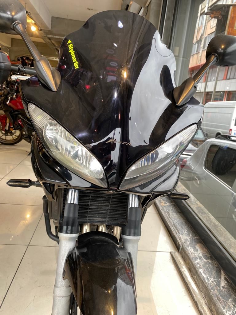 Fazer 600 Füme Ön Cam 2004-09