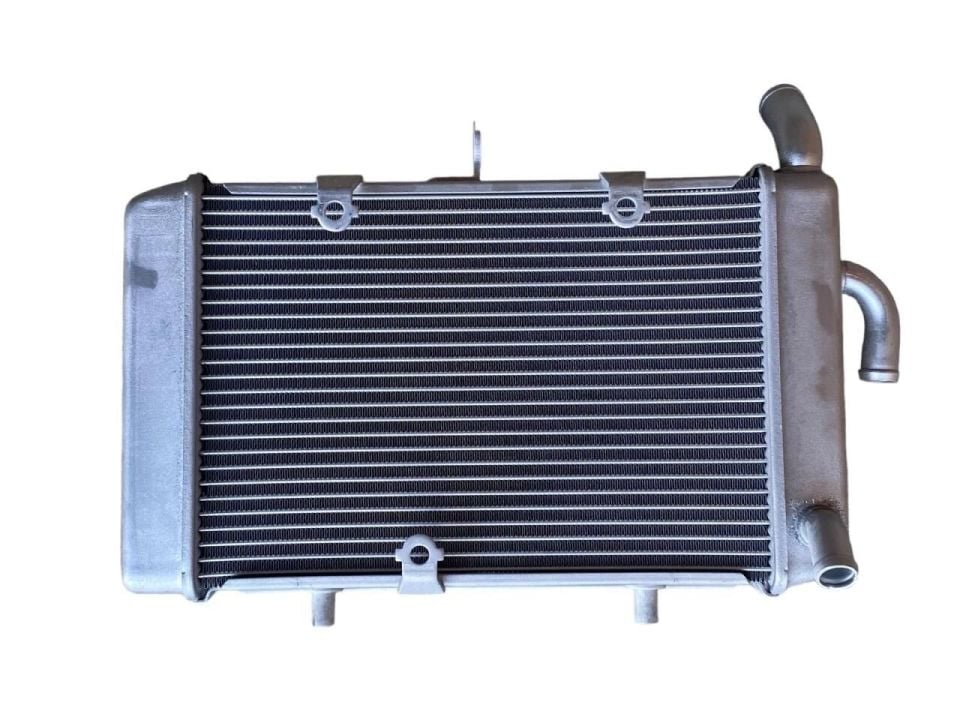 Xmax 250-300 2018-2023 Radyatör İthal