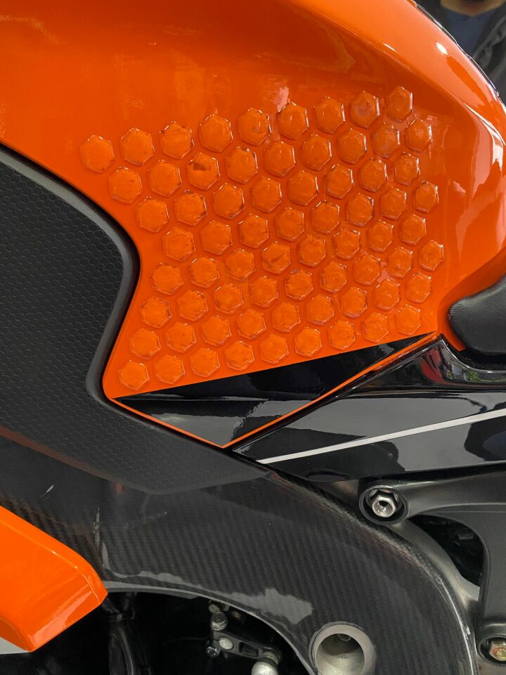 Üniversal Honda Cbr Damla Petek Şeffaf Yan Pad