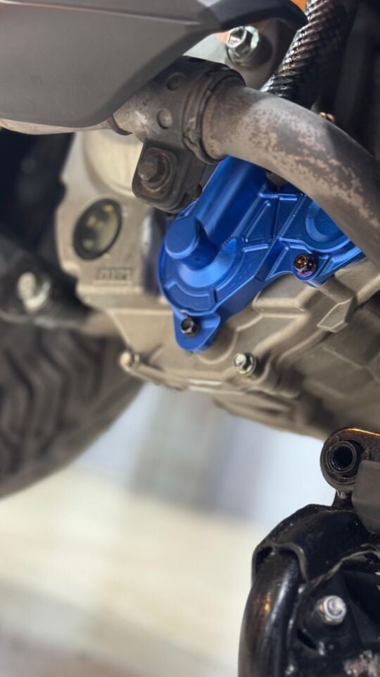 Xmax 250-300 2018-25 Renkli Devirdaim Su Pompa Kapağı