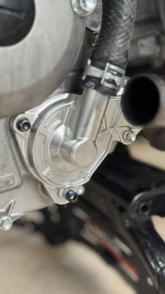 Xmax 250 2018-24 Renkli Devirdaim Su Pompa Kapağı