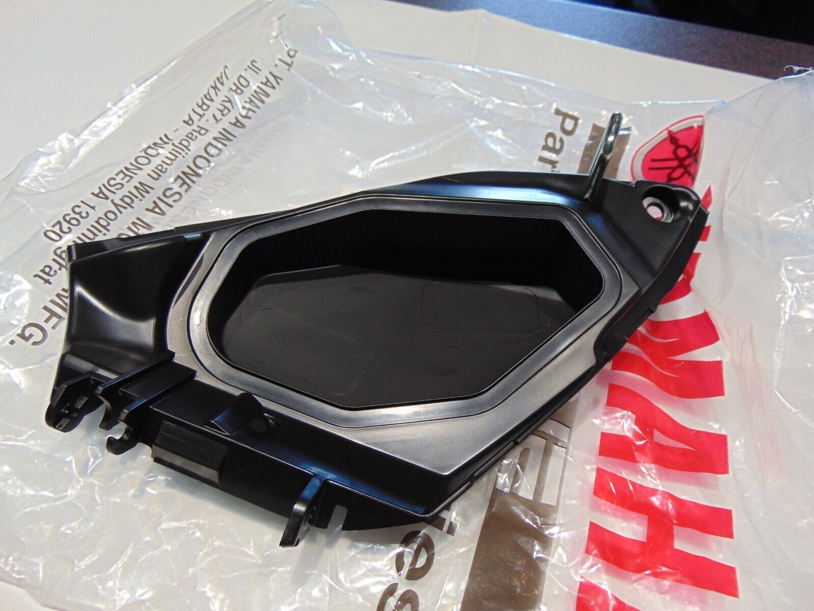 Xmax 2018-23 Orjinal Sol İç Torpido Çerçevesi B74F839L01