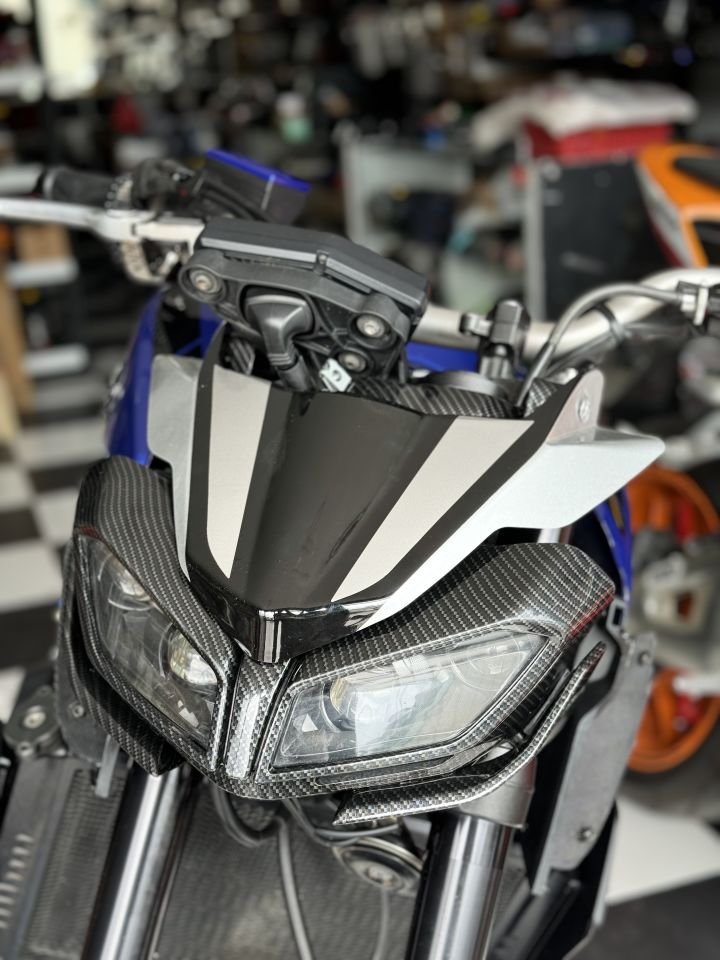Yamaha Mt-09 2017-20 Ön Siperlik Spoıler Ön Cam