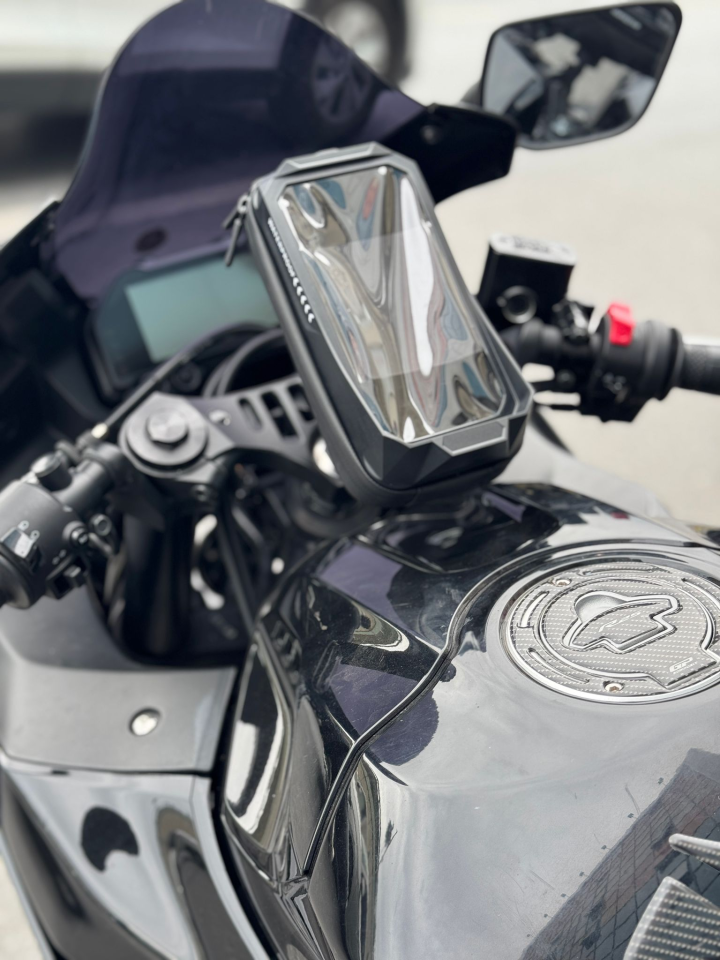 R25 Mt-25 2019-26 Kapalı Telefon Tutucu