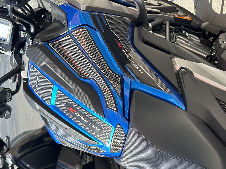 Honda Nc 750 X 2021-24 Tank Pad Seti 8/ Parça Karbon Kırmızı