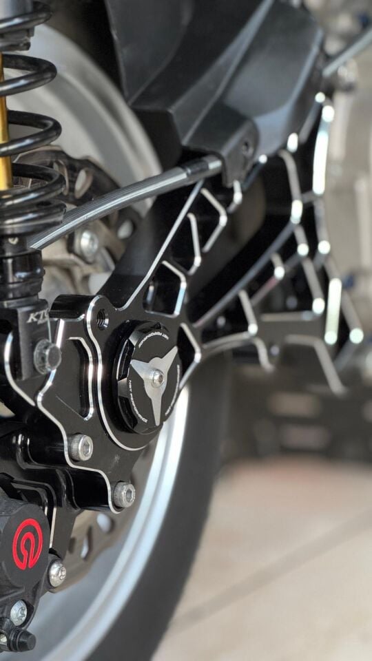 Xmax 250-300 2018-25 Aksesuar Cnc Arka Maşa