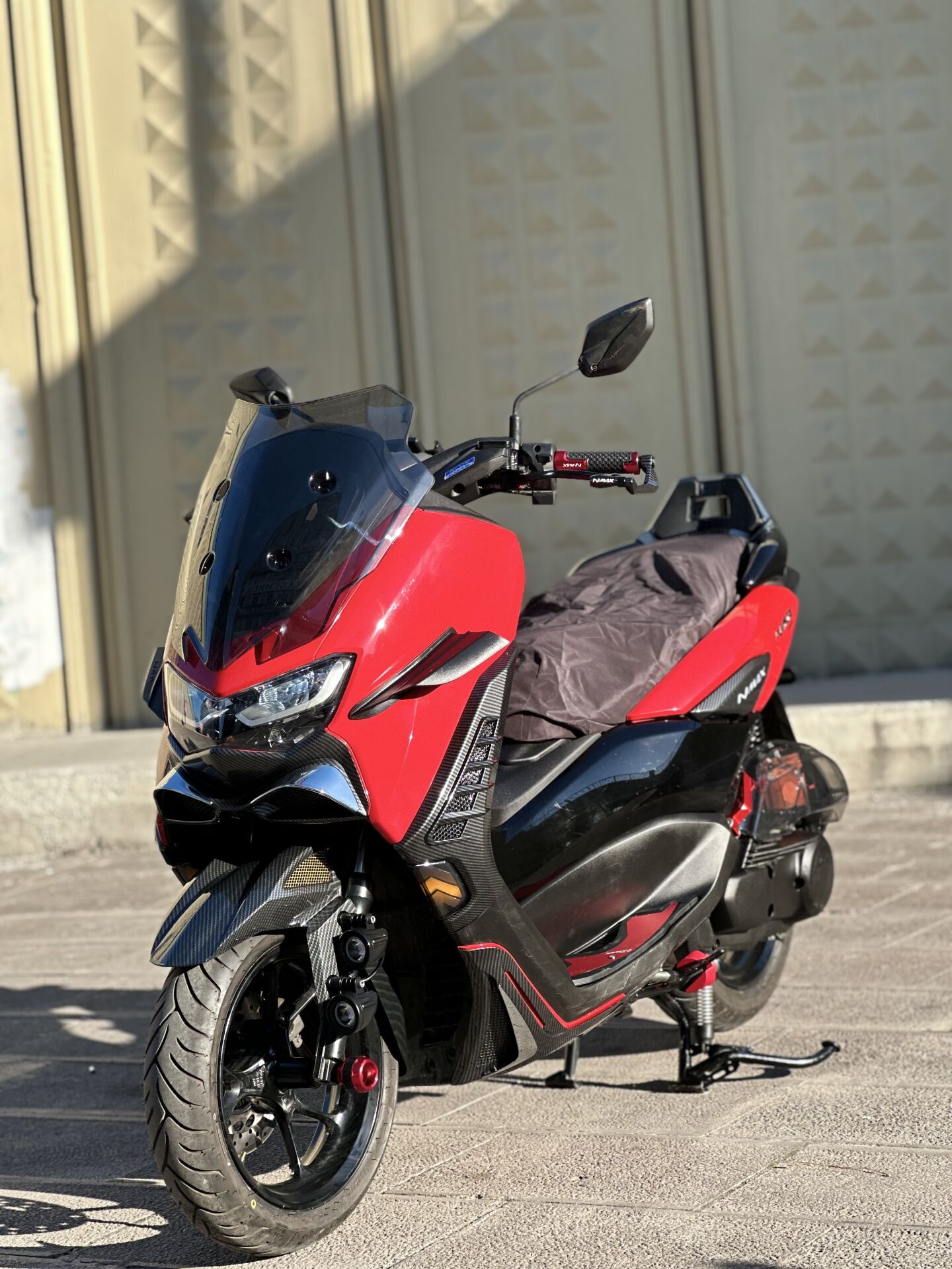 Nmax 21-24 Patriot Füme Spor Ön Cam