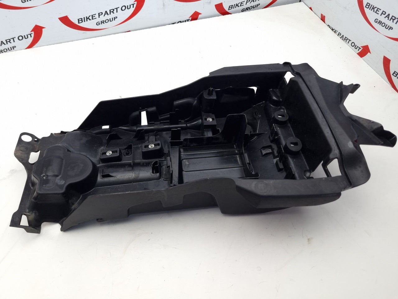 Orijinal Honda Cbr 1000RR 2008-16  Akü Kutusu 80105-MFL-000