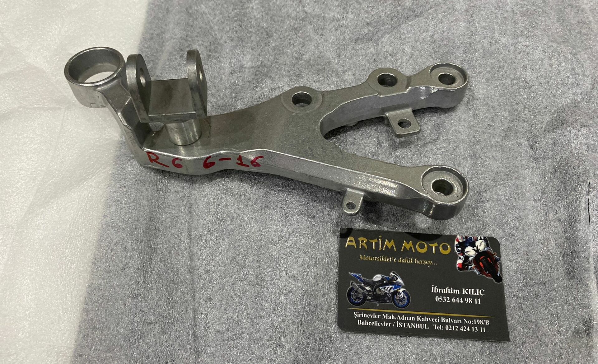 Yamaha Yzf R6 2006-16 Sağ Ön Braket