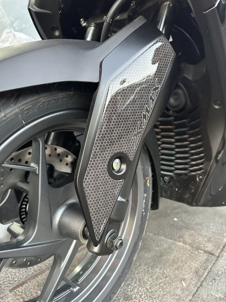 Xmax 250-300 2024-25 Tech-Max Tank Pad Seti