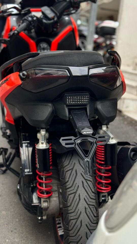 Xmax 250-300 2024-26 Spor Plakalık BMKF16E0000