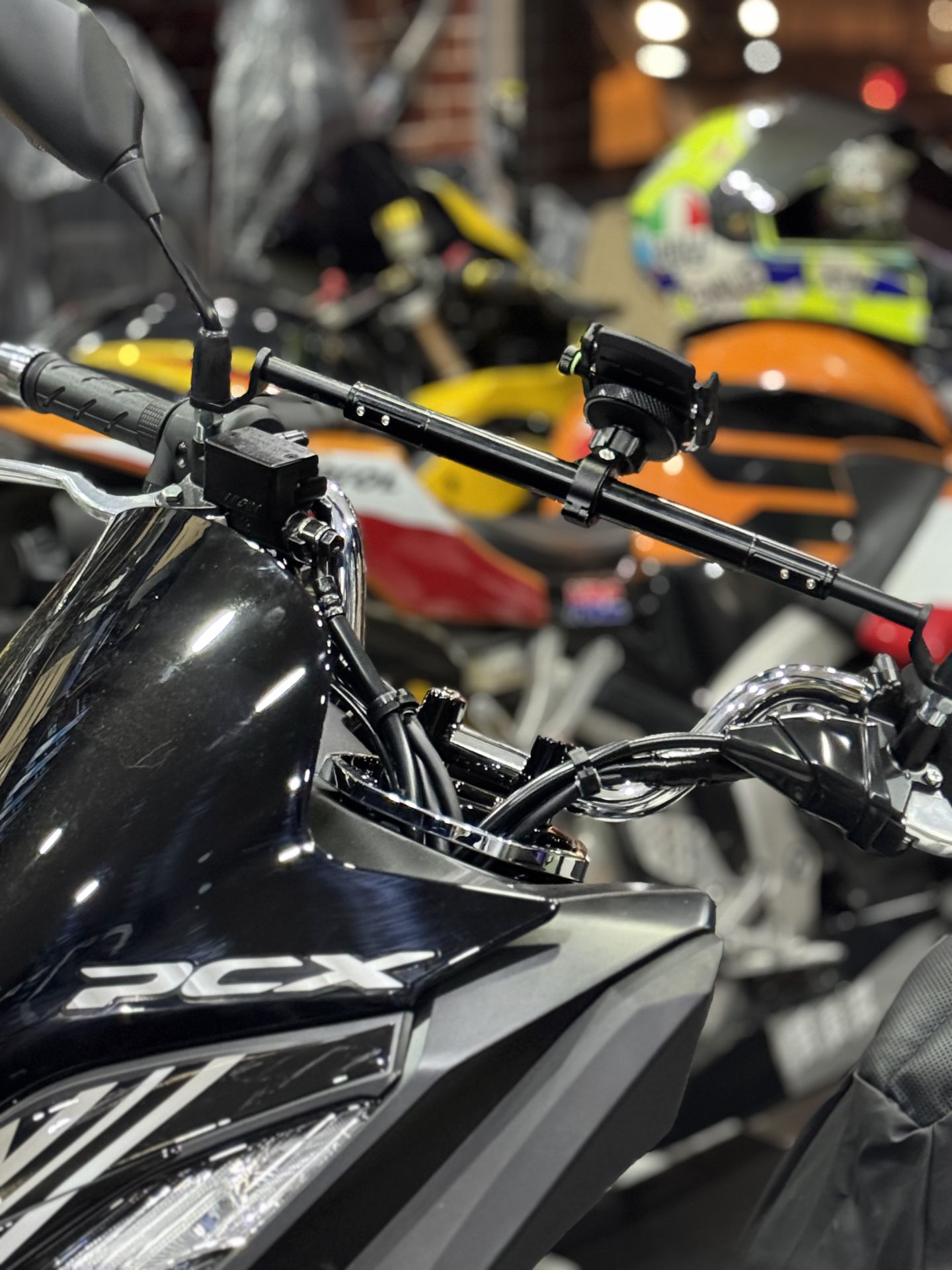 Honda Pcx Telefon Tutacak Barı+ Telefon Tutucu Seti