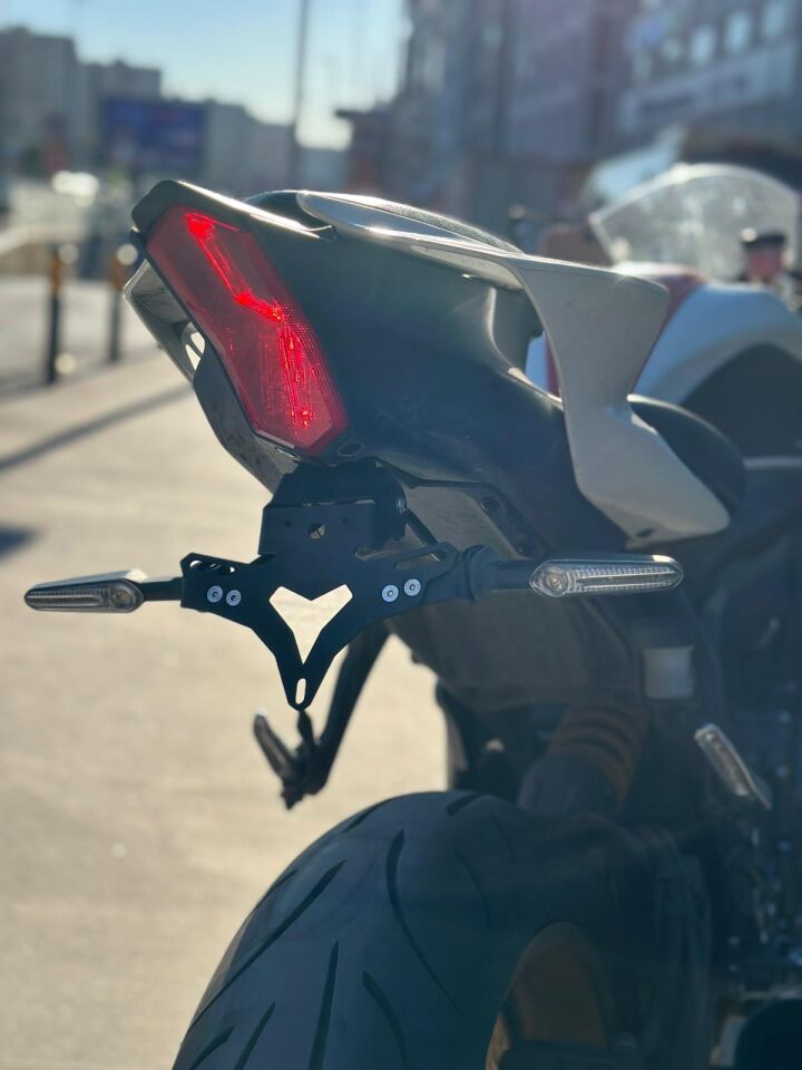 Yamaha R7  Sabit Kısa Plakalık