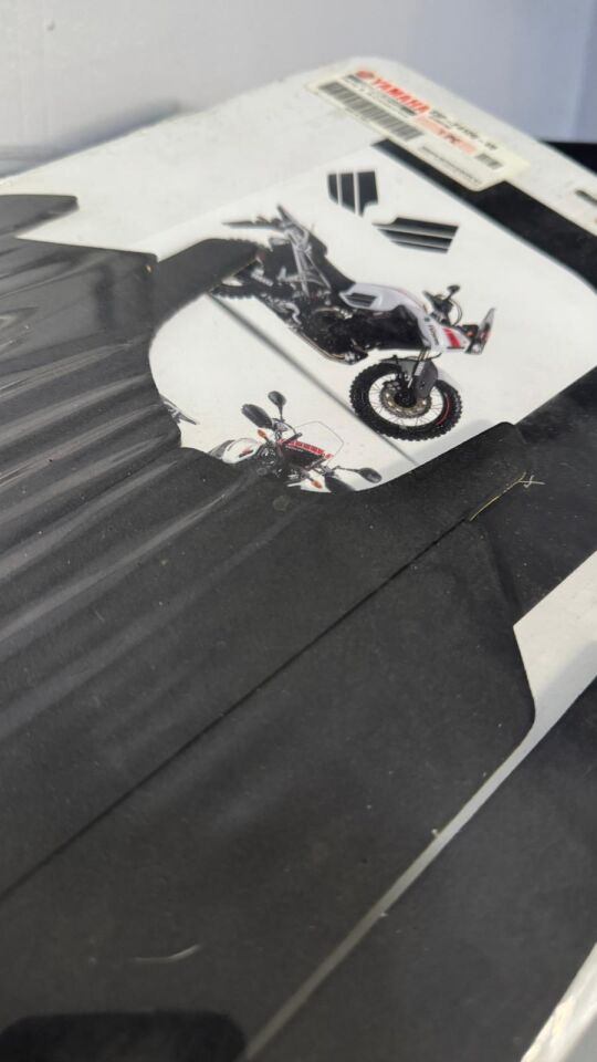 Tenere 700 Kaydırmaz Yan Ped 23PF41D0V000