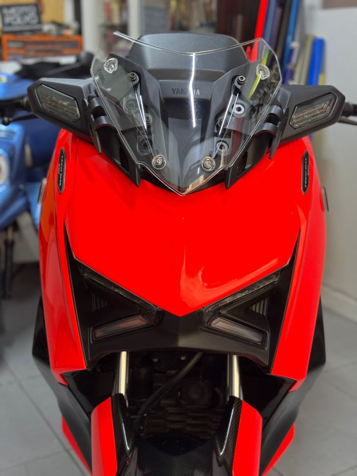 Xmax Tech-Max 250-300 2024 Şeffaf  Spor Ön Cam