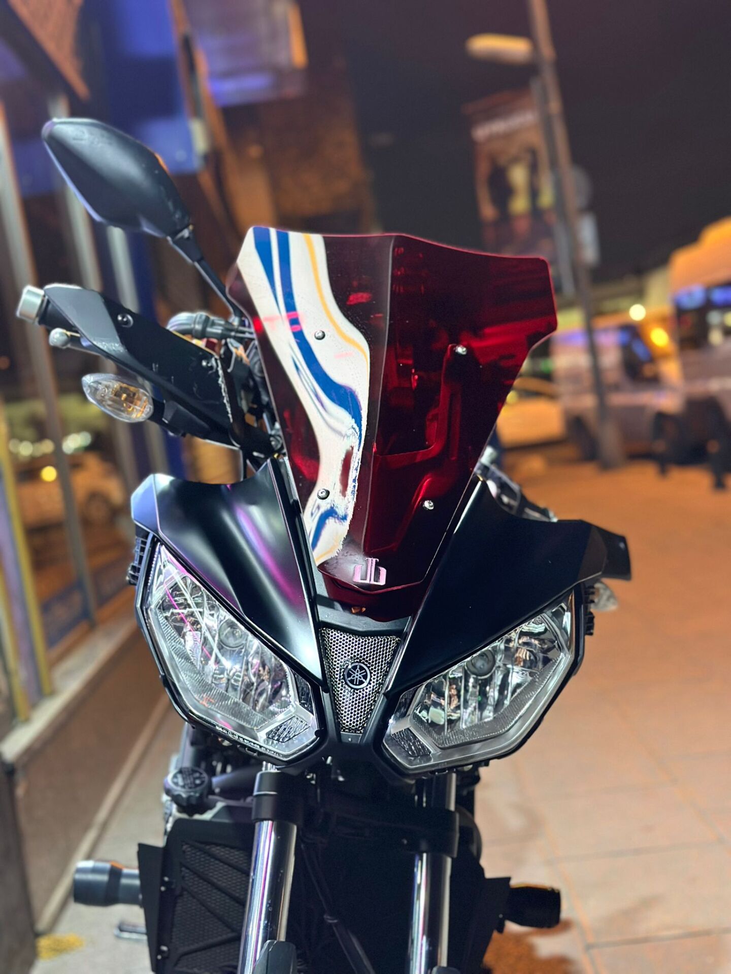 Yamaha Mt-07 Tracer Renkli Kırmızı Ön Cam