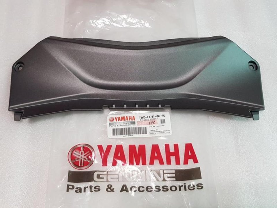 Yzf R25 2016 Sele Ara Kapak Füme Orijinal 1WDF173100P5