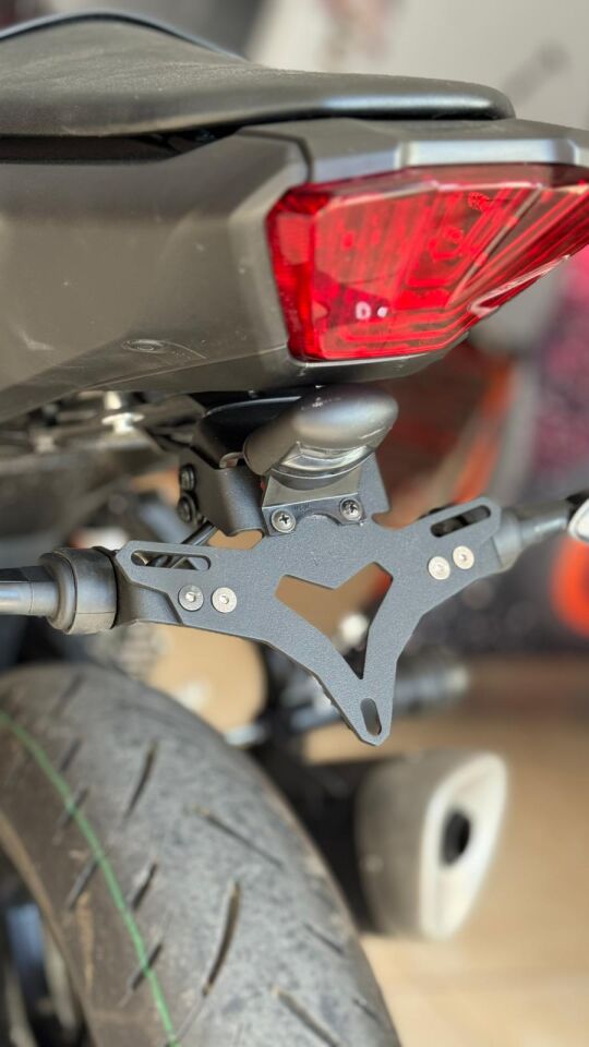 R25-Mt-25 2025-26 Kısa Spor Sabit Plakalık