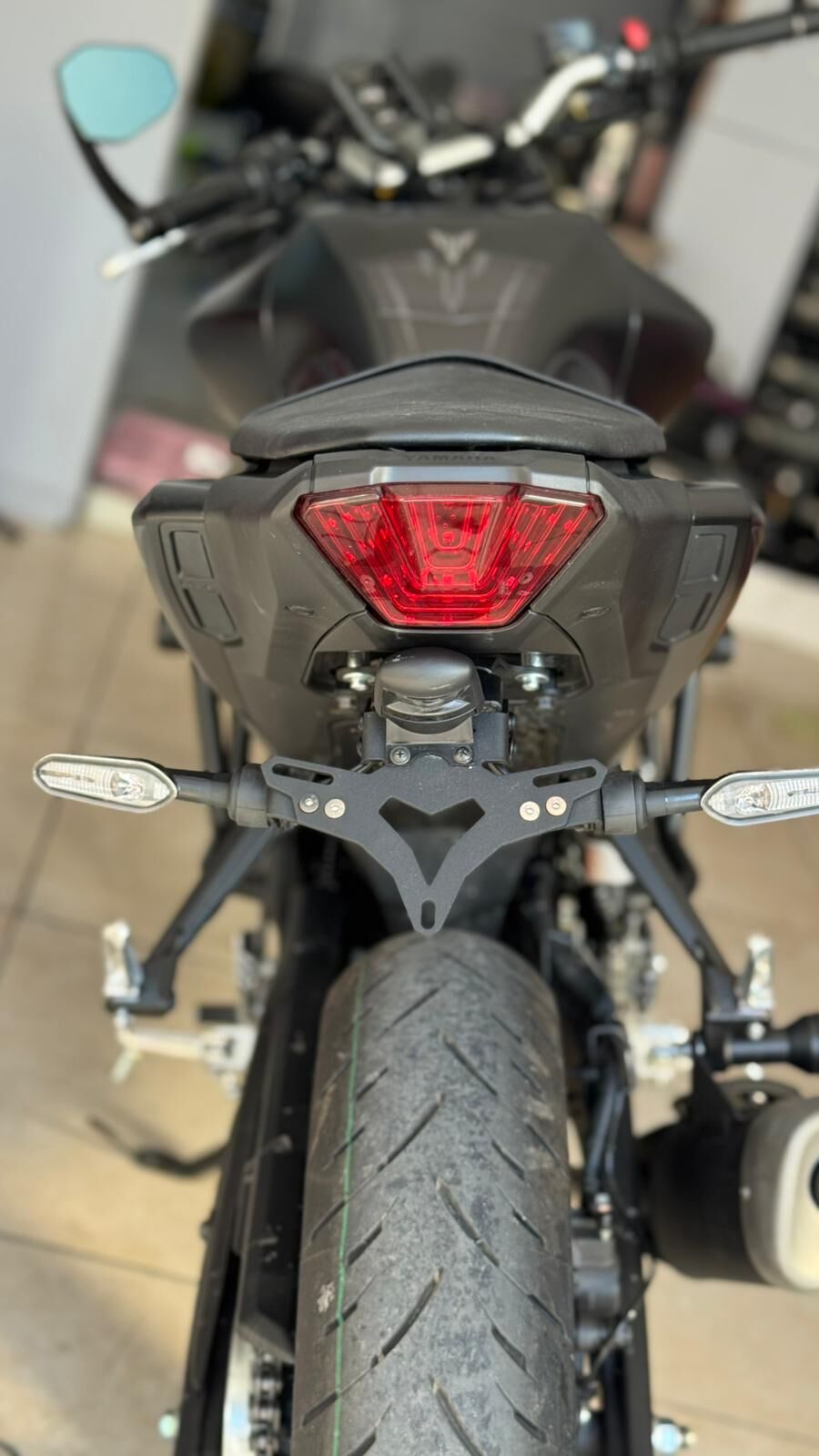 R25-Mt-25 2025 Kısa Spor Sabit Plakalık