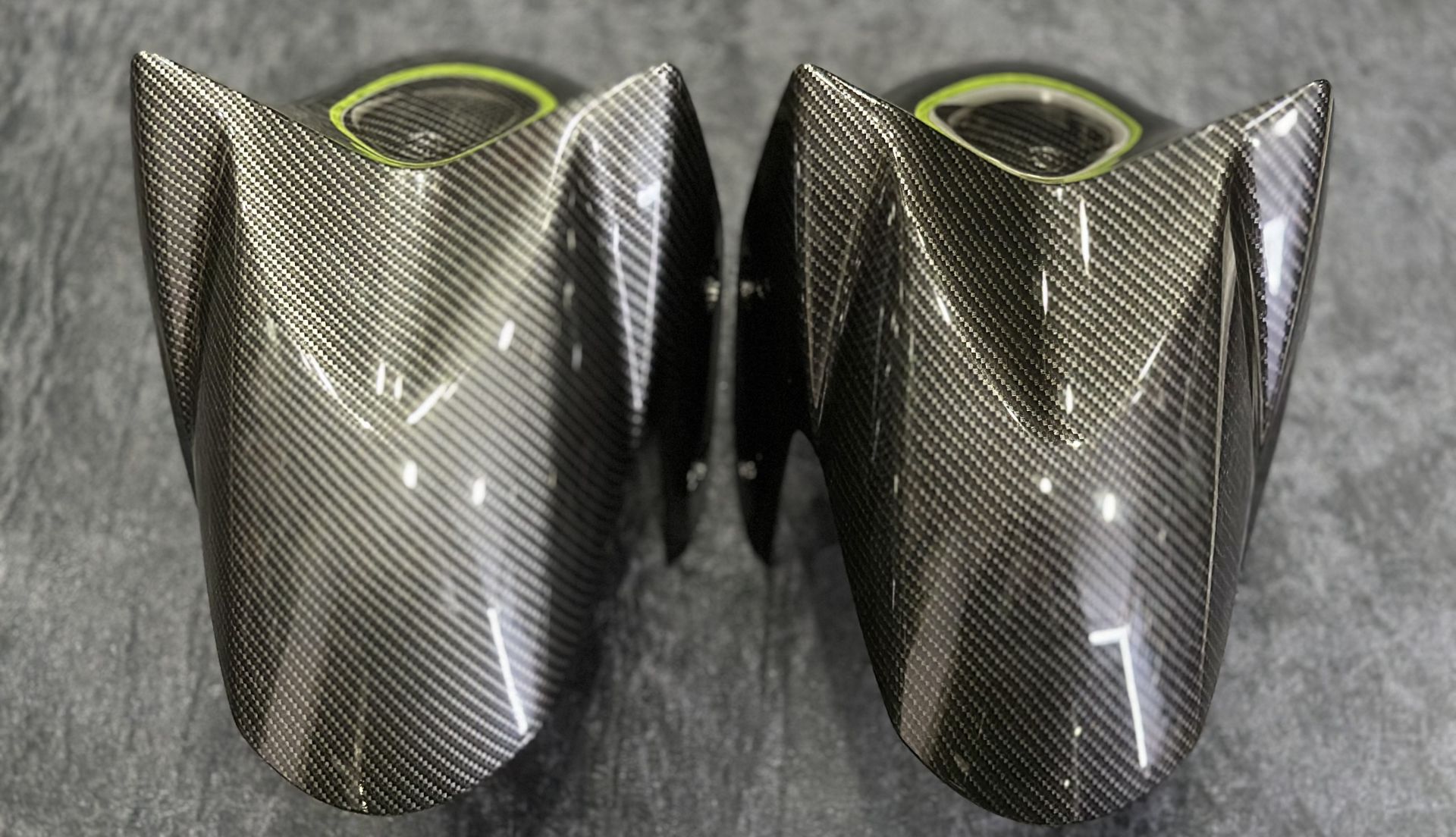 Nmax 125-155 Special Model Karbon Ön Çamurluk