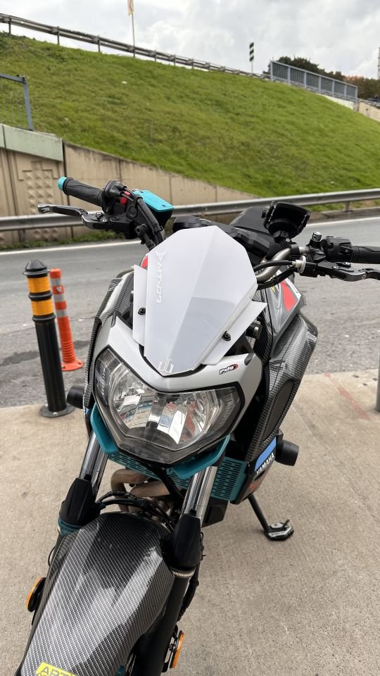 Yamaha Mt-07 18-20 Renkli Spor Ön Cam