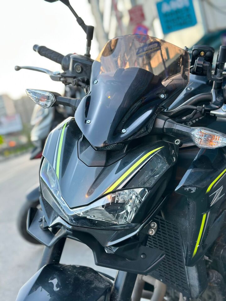 Kawasaki Z900 Ön Cam 2023 Öncesi