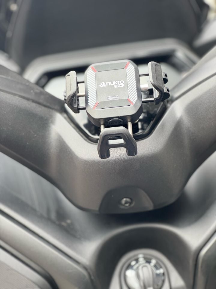 Xmax 250-300 2018-24 Şarjlı Wireless M33 Plus Telefon Tutucu