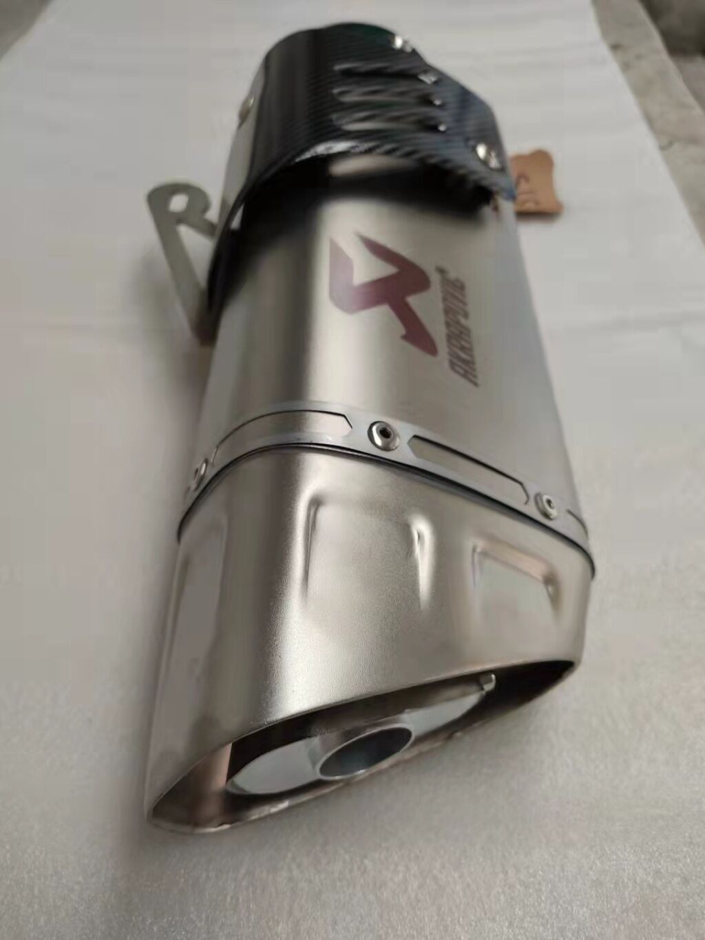 Akrep Tip Karbon Başlık Egzoz 51MM