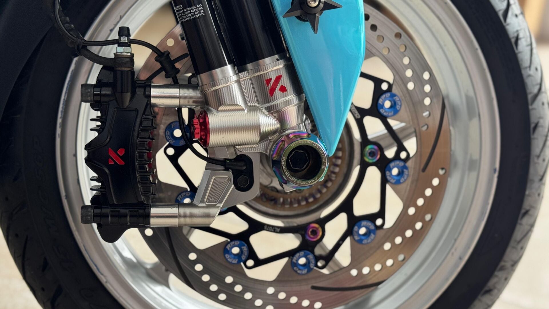 Xmax 250-300 2018-25 Titanyum Ön Disk Vidası