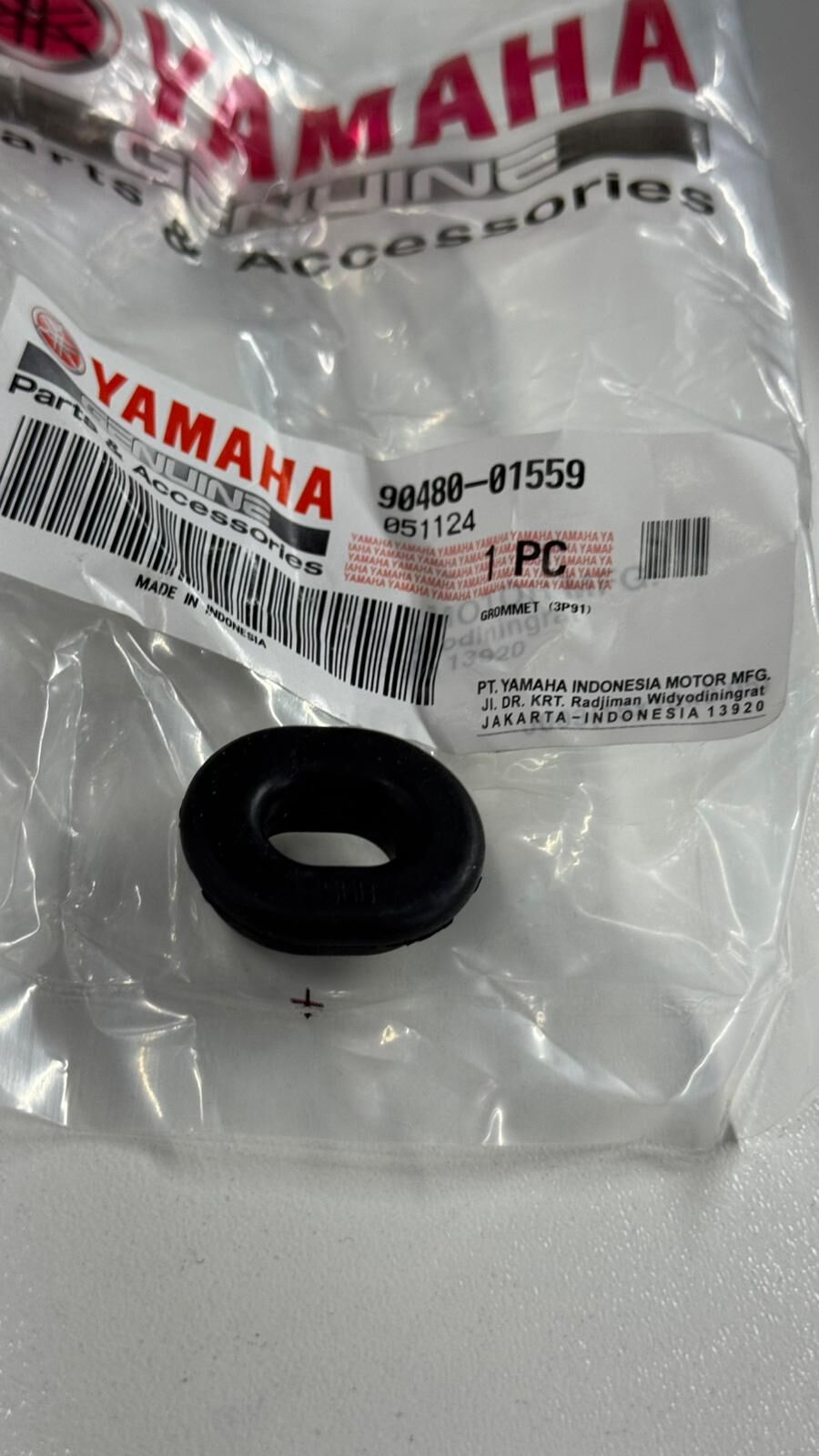 Xmax 250-300 Yan Panel Grenaj Alt Contası 9048001559