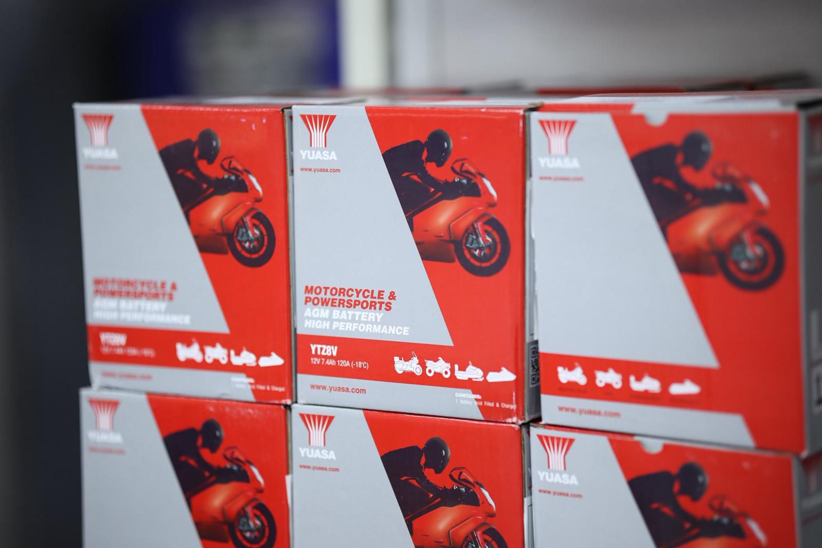 R25 2015-26  Xmax 2018-26 Yuasa Akü